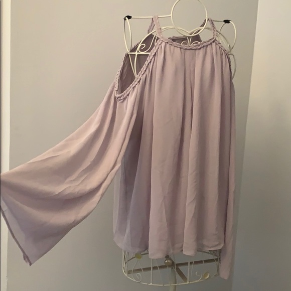 Braid detail cold shoulder top! - Picture 3 of 3